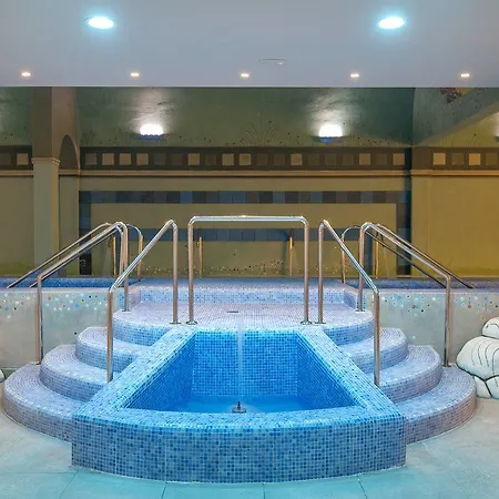 Hotel Grand Luxor All Suites